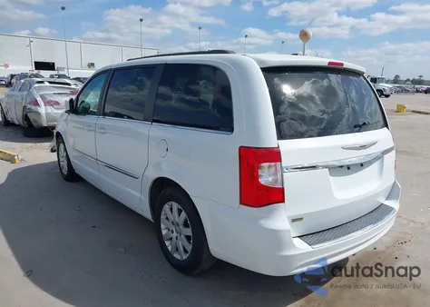 2015 Chrysler Town & Country Touring из США, поврежденный, VIN 2C4RC1BG8FR710860